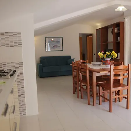 Apartman Mansarda Lungomare